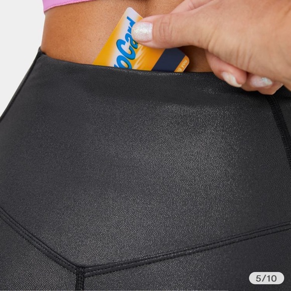 Cloudful Shine Fabric Crossover Back Pocket Foil Print Faux Leather Leggings - Picture 9 of 11